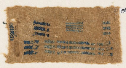 Textile fragment with lines and hooksfront