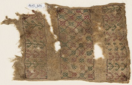 Textile fragment with quatrefoils, possibly from a sash or turban bandfront