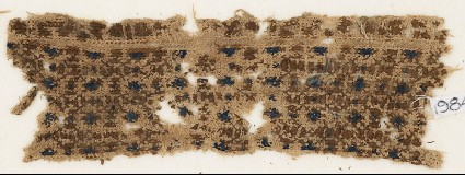 Textile fragment with diamond-shapes in squaresfront