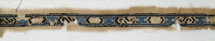 Textile fragment with band of cartouches and S-shapesfront