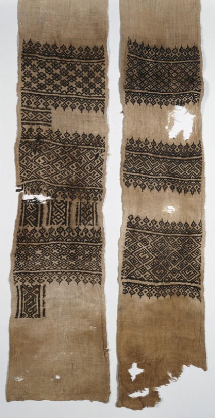 Textile fragment, possibly from a scarf or turban coverfront