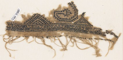 Textile fragment with two half diamond-shapesfront