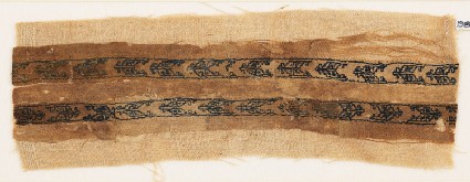 Textile fragment with two parallel bands of chevronsfront