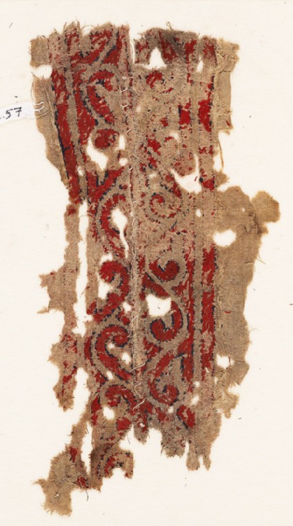 Textile fragment with vine or arabesquefront