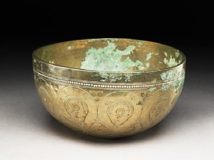 Bowl with drop-shaped and circular patternsoblique