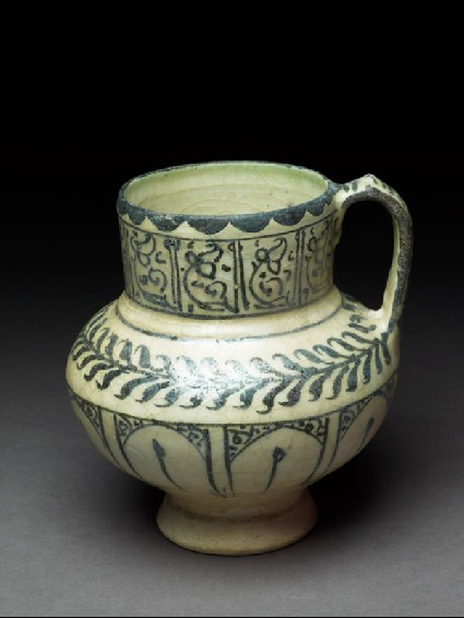 Jug with floral decorationoblique