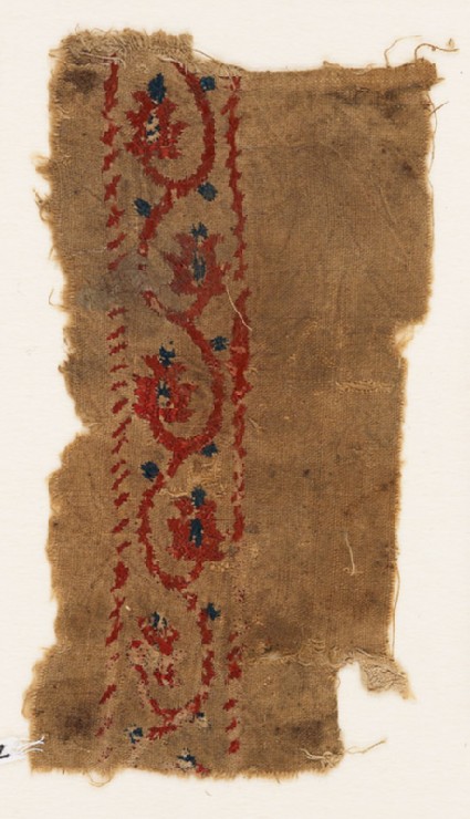 Textile fragment with vine and flower-headsfront
