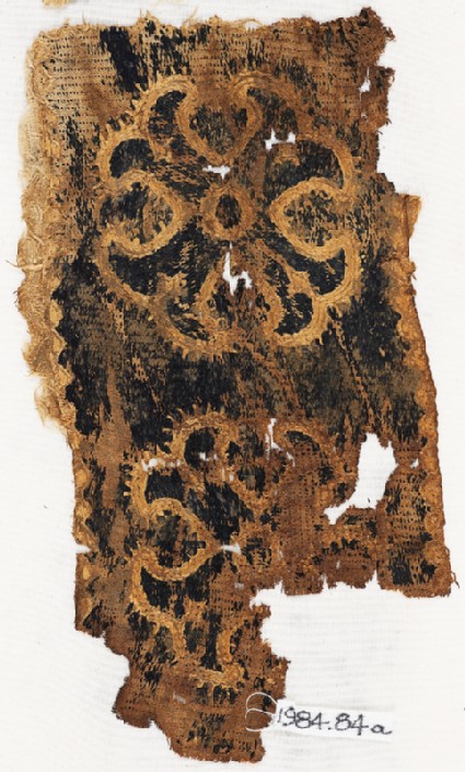 Textile fragment with Maltese crossesfront