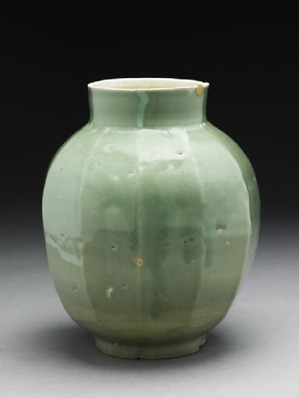 Faceted jar with green glazeoblique