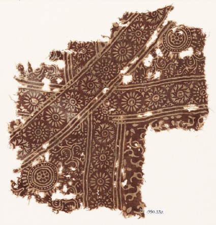 Textile fragment with rosettes and small trefoilsfront