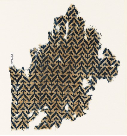 Textile fragment with linked chevrons and trefoilsfront