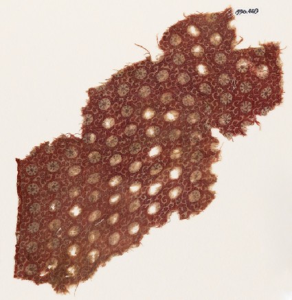 Textile fragment with small rosettes and tendrilsfront
