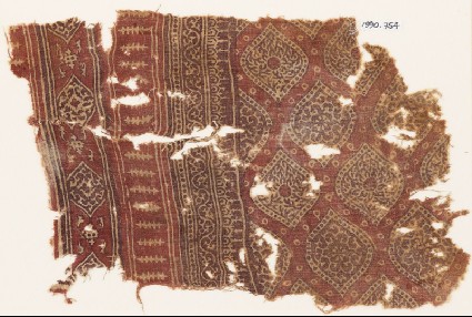 Textile fragment with pointed ovalsfront