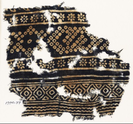 Textile fragment with rosettes and bandhani, or tie-dye, imitationfront