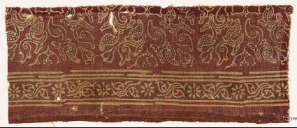 Textile fragment with leaves and quatrefoilsfront