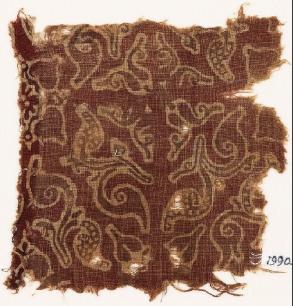Textile fragment with leaves and quatrefoilsfront
