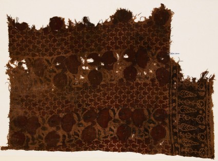 Textile fragment with flowers and leavesfront