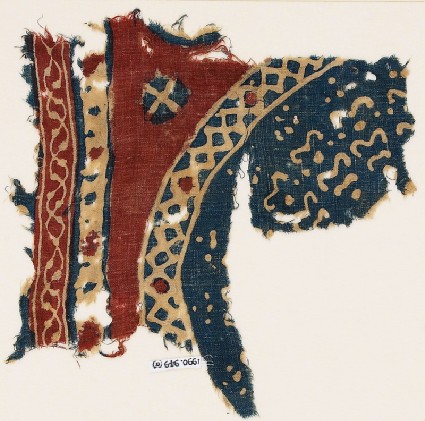 Textile fragment with bands and part of a large circlefront