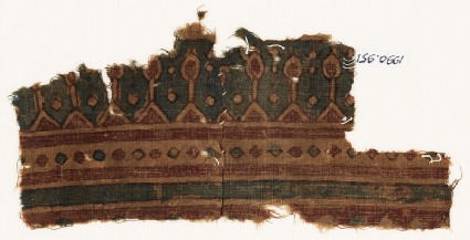 Textile fragment with pointed archesfront