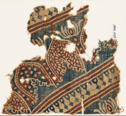 Textile fragment with arches or petalsfront