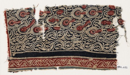 Textile fragment with stylized plantsfront