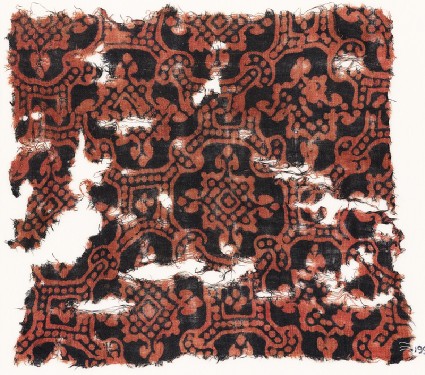 Textile fragment with linked octagons and quatrefoilsfront