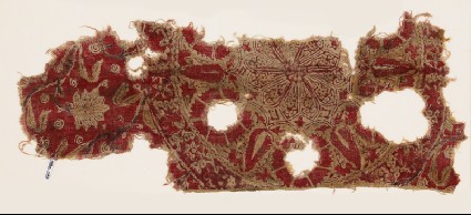 Textile fragment with large medallionfront