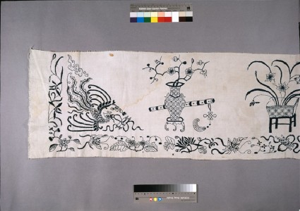Valance with vases of flowers, phoenix, and dragondetail