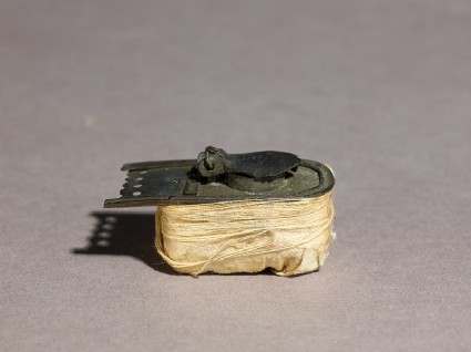 Inkwell from a qalamdan, or pen boxoblique