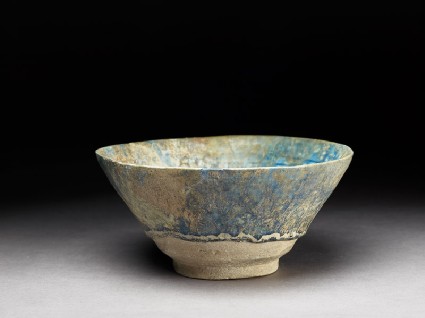 Bowl with light-blue glazeoblique