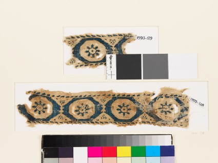 Textile fragment with octagons and rosettesfront