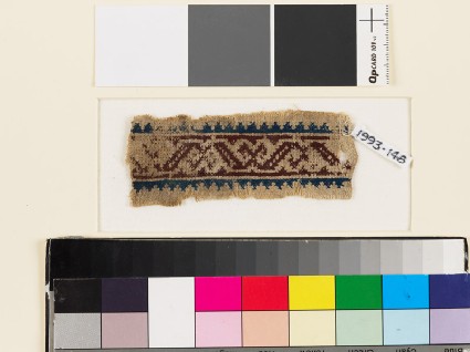 Textile fragment with S-shapes and Z-shapesfront