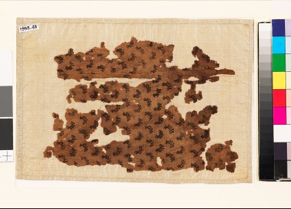 Textile fragment with stylized birdsfront