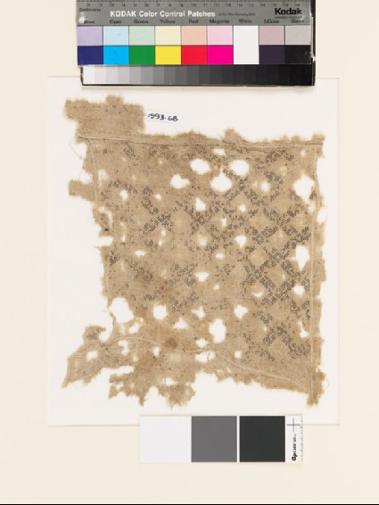 Textile fragment with diamond-shapes and hooksfront