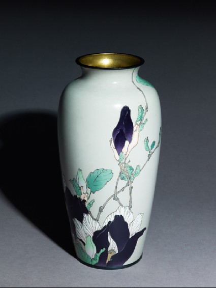 Baluster vase with magnoliasoblique