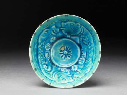 Bowl with animal decorationtop