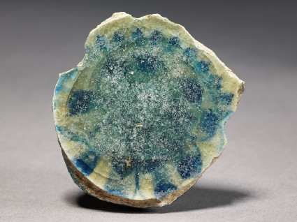 Base fragment of a bowltop