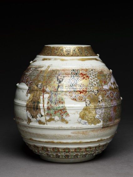 Satsuma style vase with archers and warriorsside
