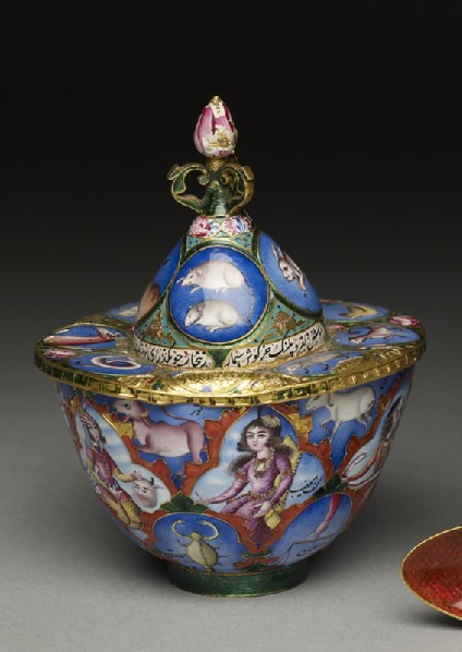 Lidded bowl with astrological decorationoblique