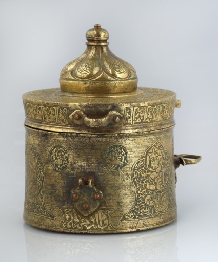 Inkwell with inscription and musiciansfront