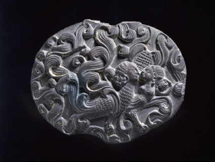 Box lid depicting a kinnara couplefront