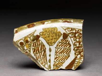 Fragment of polychrome lustrewarefront