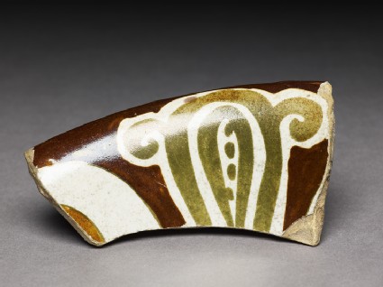 Fragment of polychrome lustrewarefront