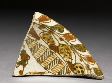 Fragment of polychrome lustrewarefront