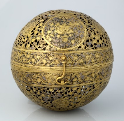 Spherical incense burner with floral decorationfront