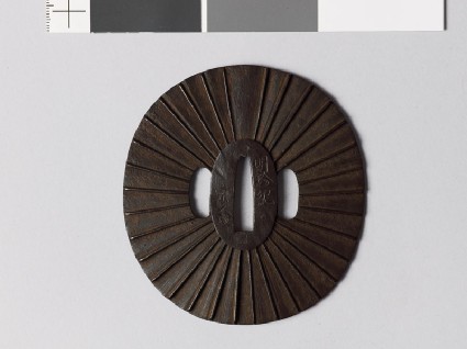 Tsuba with 32 radiating linesfront