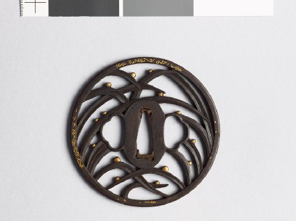 Round tsuba with grass and dewdropsfront
