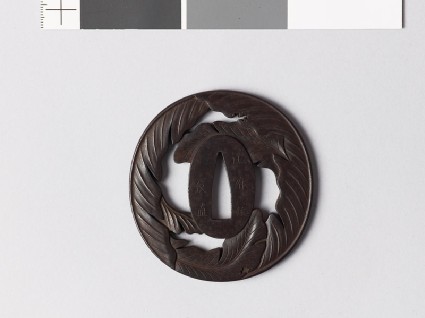 Tsuba with banana leavesfront