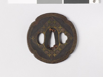 Mokkō-shaped tsuba with chequerboardfront
