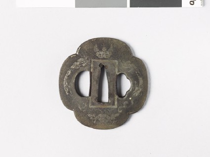 Mokkō-shaped tsuba with dragons and two Precious Objectsfront